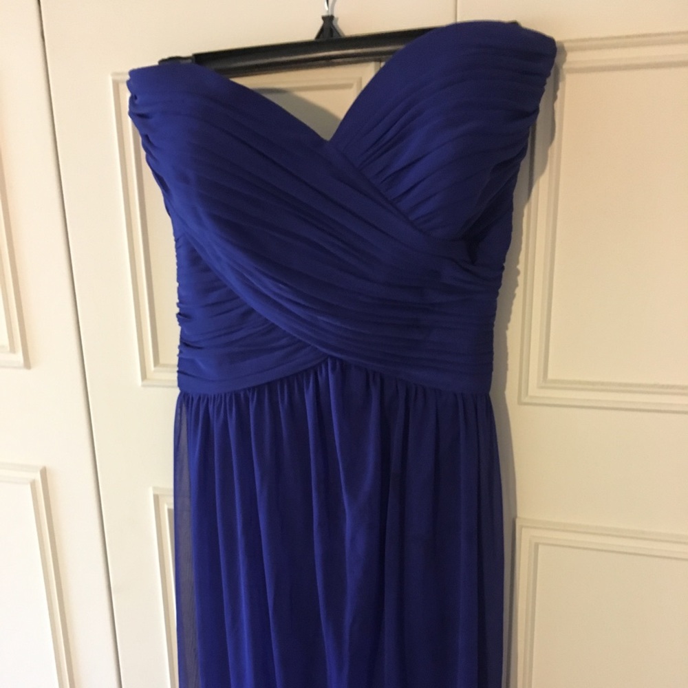 Alfred Sung Formal Gown